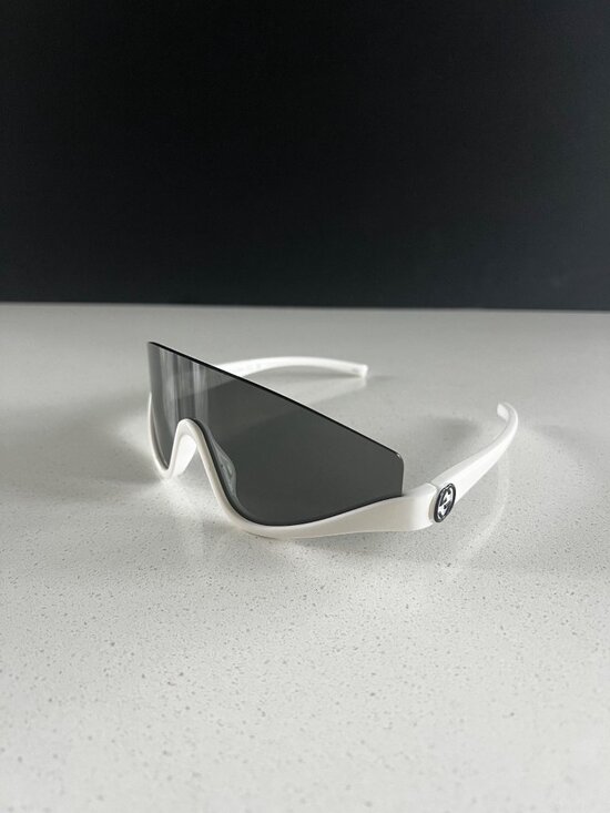 GUCCI GG1650S 007 Interlocking G WHITE shield-frame sunglasses main image 8